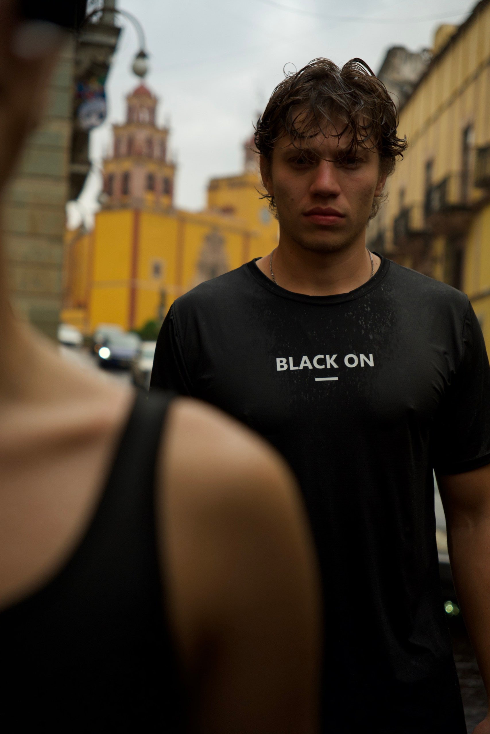 T-SHIRT